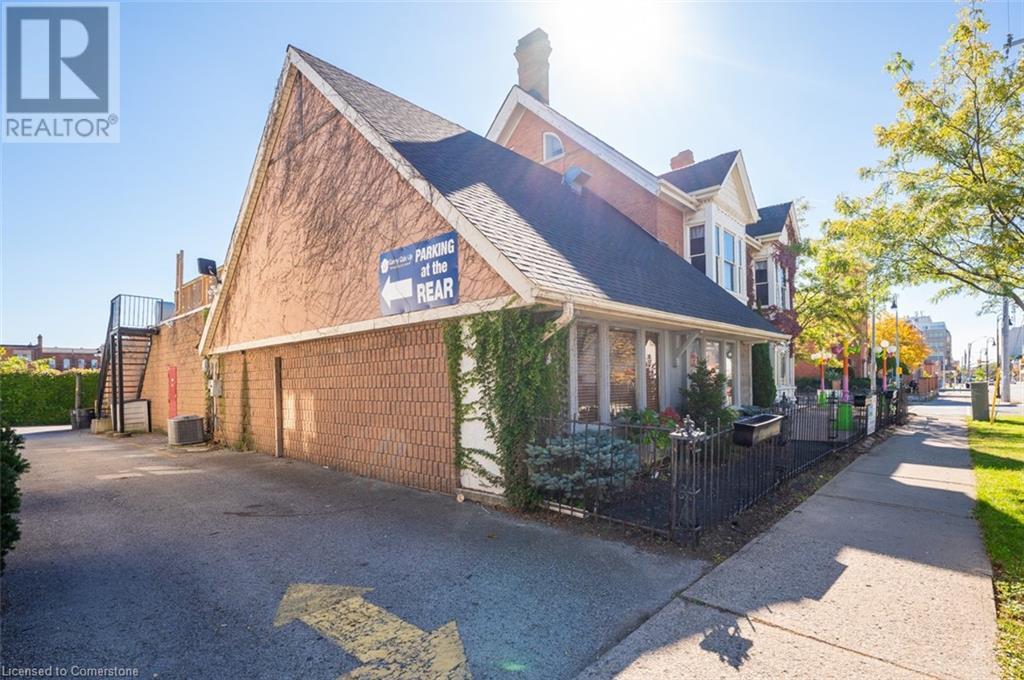 22 Academy Street, St. Catharines, Ontario  L2R 4Z6 - Photo 4 - 40655579