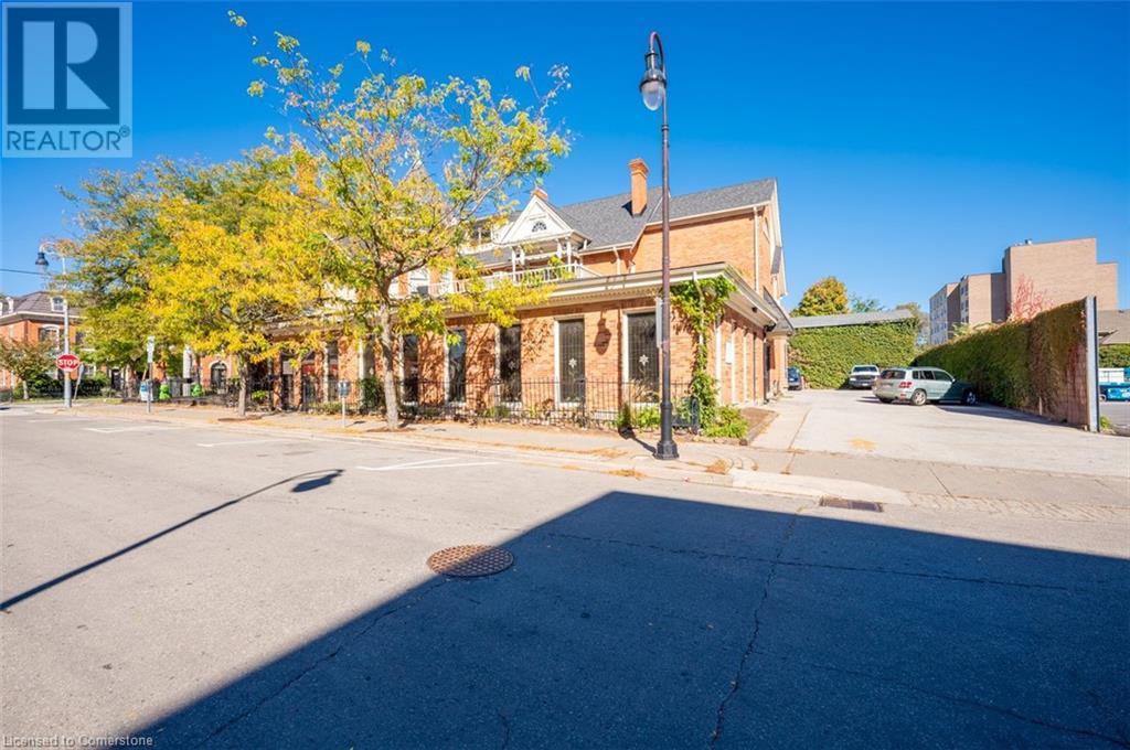 22 Academy Street, St. Catharines, Ontario  L2R 4Z6 - Photo 6 - 40655579