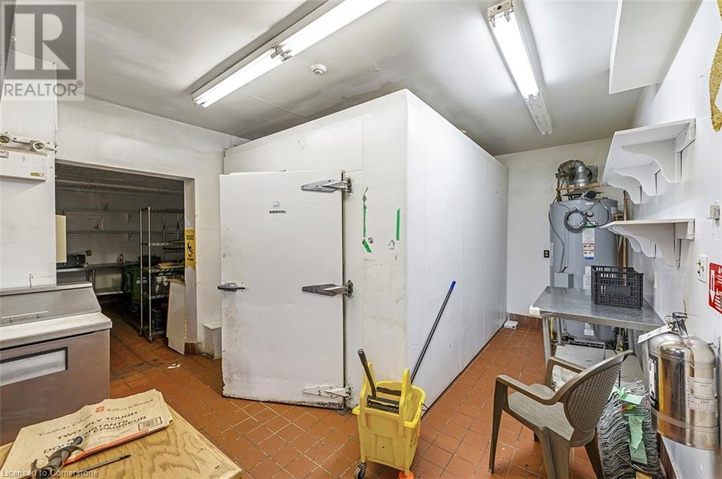 22 Academy Street, St. Catharines, Ontario  L2R 4Z6 - Photo 28 - 40655579