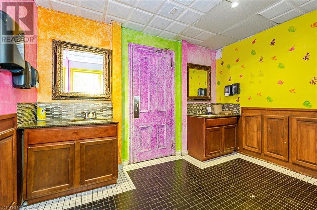 22 Academy Street, St. Catharines, Ontario  L2R 4Z6 - Photo 25 - 40655579