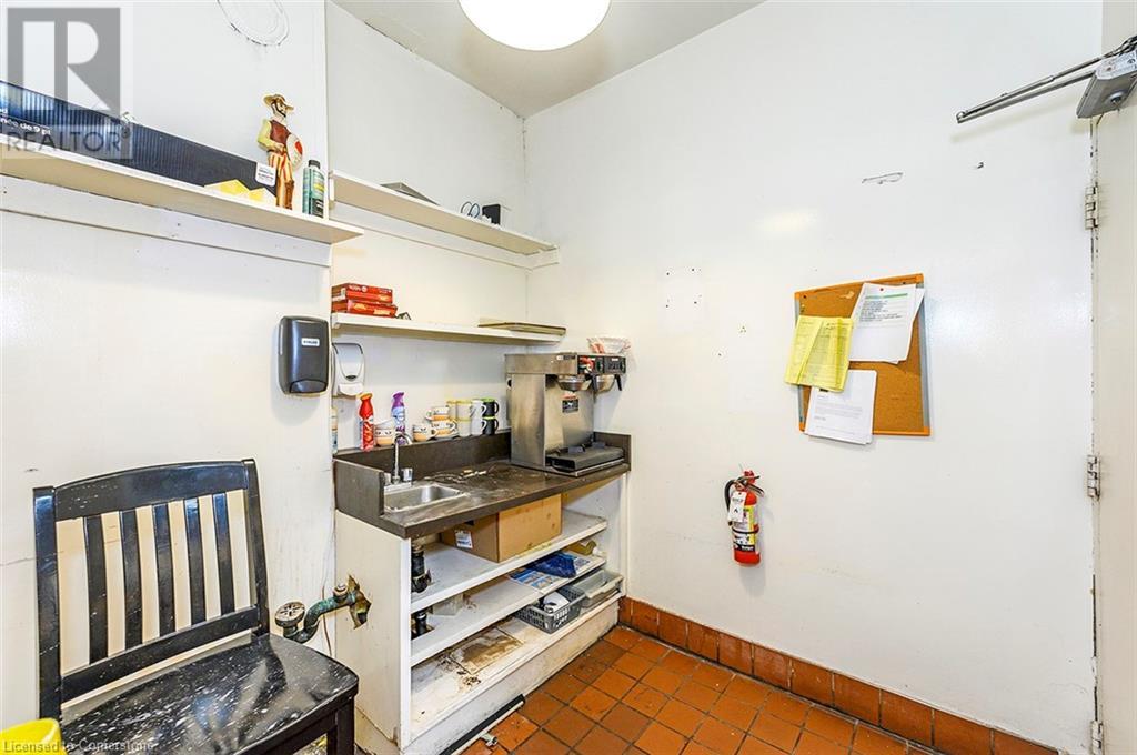 22 Academy Street, St. Catharines, Ontario  L2R 4Z6 - Photo 31 - 40655579