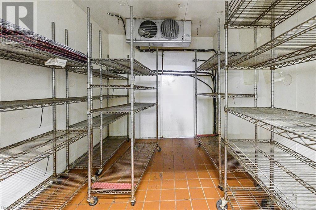 22 Academy Street, St. Catharines, Ontario  L2R 4Z6 - Photo 29 - 40655579