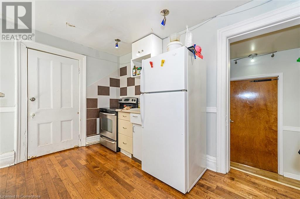 22 Academy Street, St. Catharines, Ontario  L2R 4Z6 - Photo 40 - 40655579