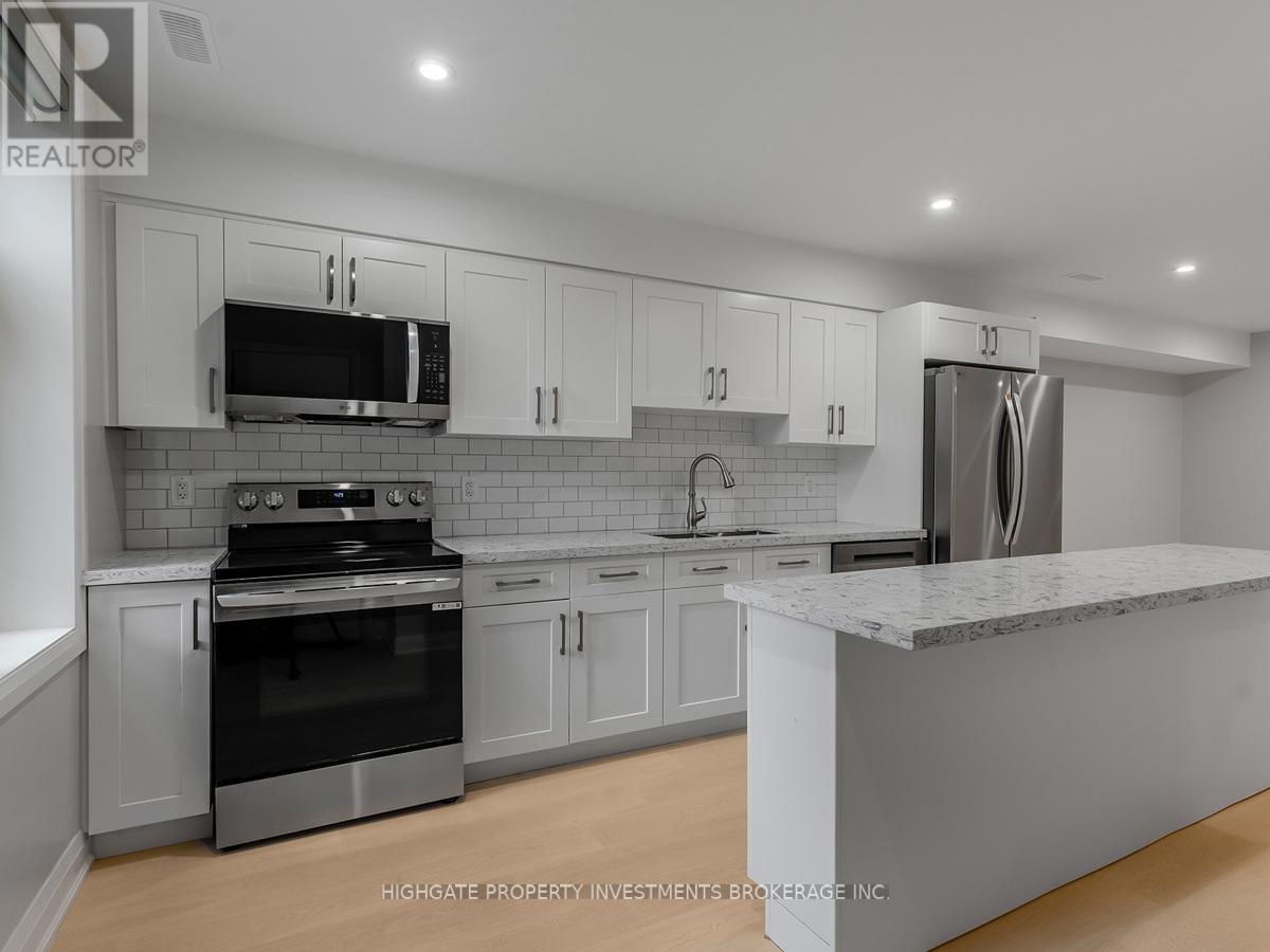 Unit 2 - 543 Roxton Road, Toronto, Ontario  M6G 3R5 - Photo 2 - C9418395