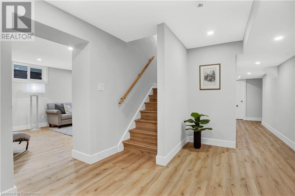 239 Corrie Crescent, Waterloo, Ontario  N2L 5W3 - Photo 38 - 40663370