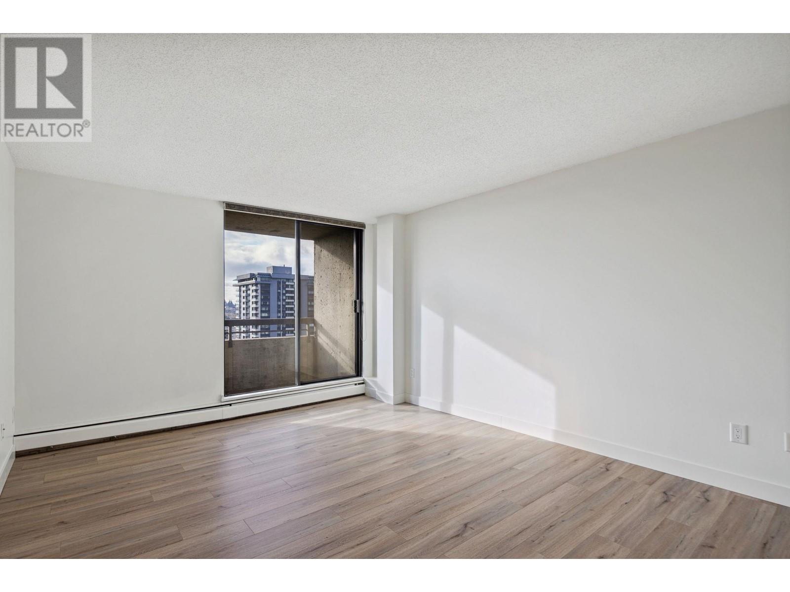 Listing Picture 9 of 18 : 2103 3737 BARTLETT COURT, Burnaby / 本拿比 - 魯藝地產 Yvonne Lu Group - MLS Medallion Club Member