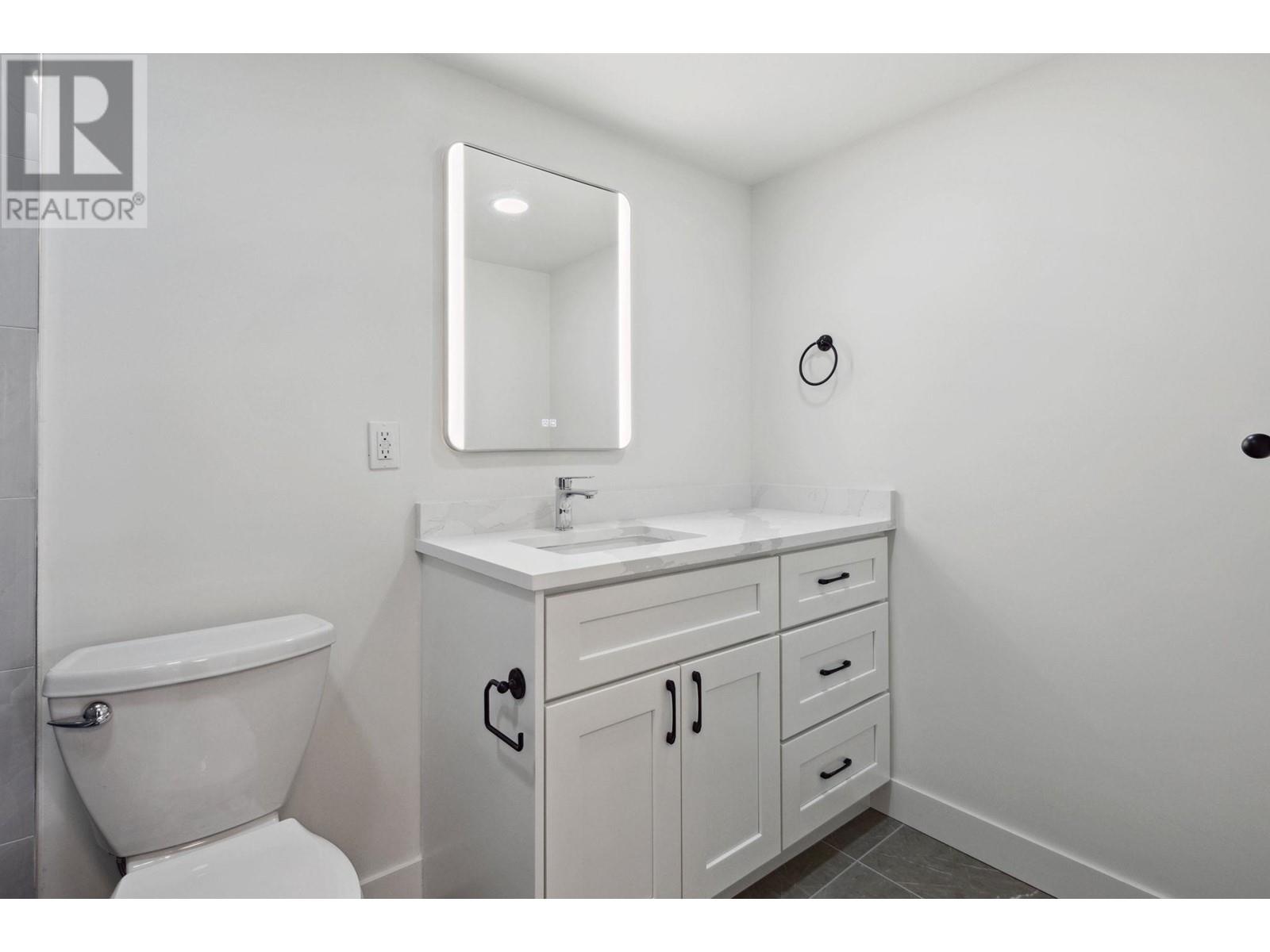 Listing Picture 7 of 18 : 2103 3737 BARTLETT COURT, Burnaby / 本拿比 - 魯藝地產 Yvonne Lu Group - MLS Medallion Club Member