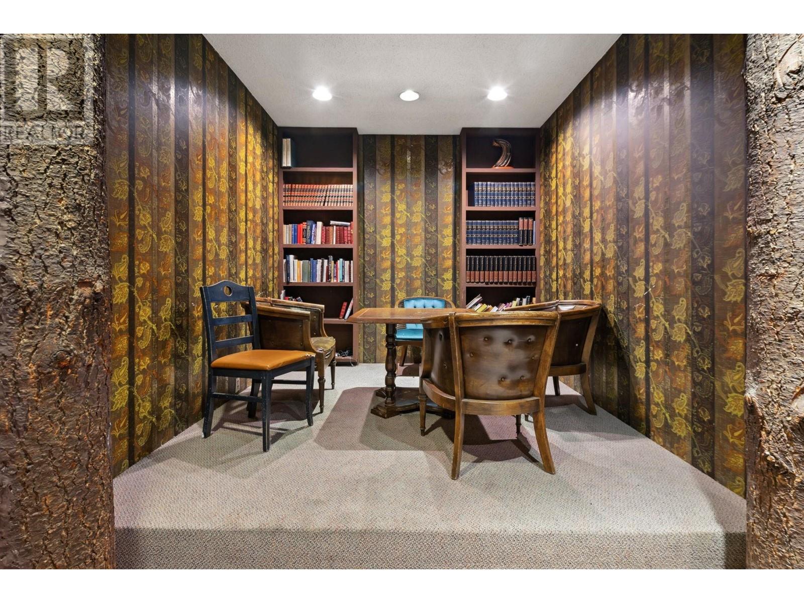 Listing Picture 15 of 18 : 2103 3737 BARTLETT COURT, Burnaby / 本拿比 - 魯藝地產 Yvonne Lu Group - MLS Medallion Club Member