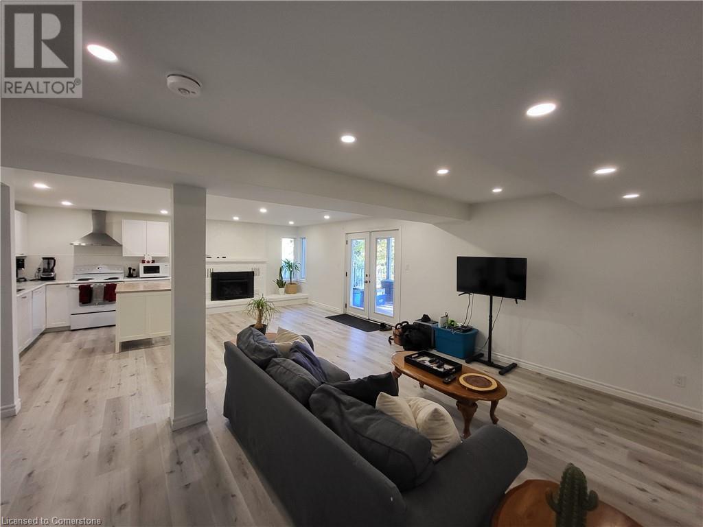 9 Tinatawa Court Unit# Lower, Kitchener, Ontario  N2A 3K4 - Photo 10 - 40663160