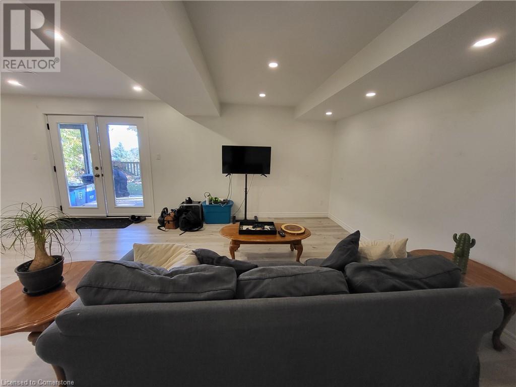 9 Tinatawa Court Unit# Lower, Kitchener, Ontario  N2A 3K4 - Photo 12 - 40663160