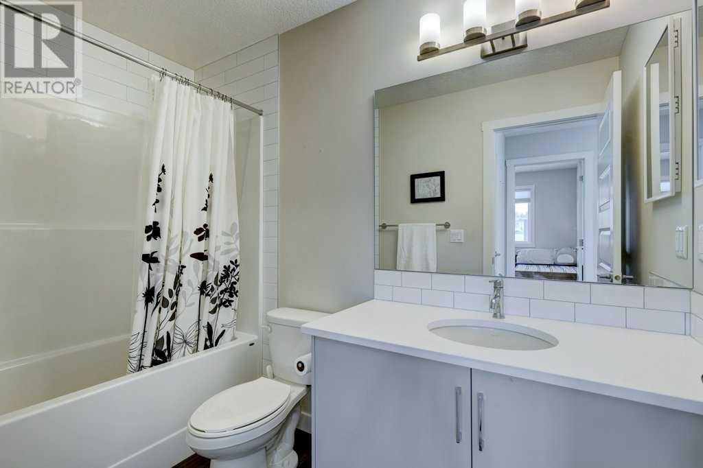 829 Bayview Cove Sw, Airdrie, Alberta  T4B 5G4 - Photo 20 - A2170604