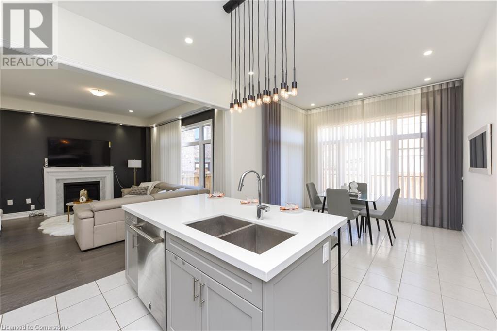 115 Threshing Mill Boulevard, Oakville, Ontario  L6H 0V5 - Photo 17 - 40666142