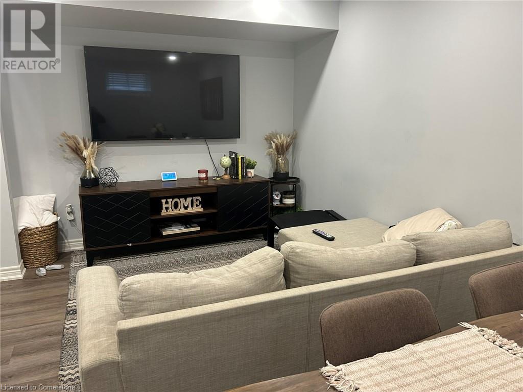 203 Classic Avenue Unit# Basement, Welland, Ontario  L3B 0A3 - Photo 2 - 40659751