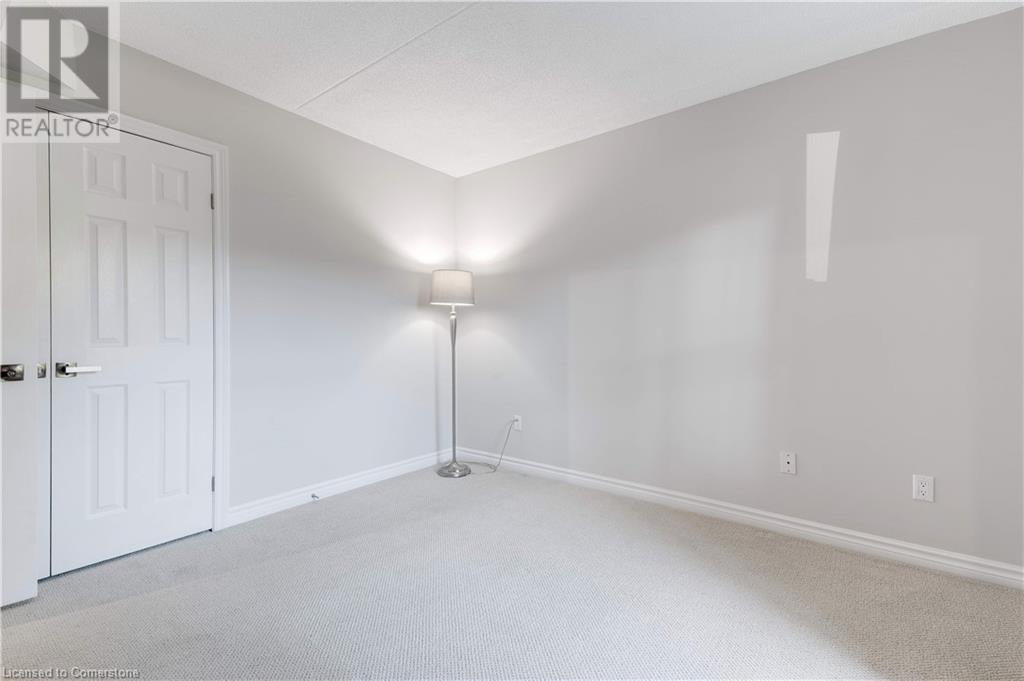 2040 Cleaver Avenue Unit# 104Burlington, Ontario  L7M 4C4 - Photo 10 - 40663721