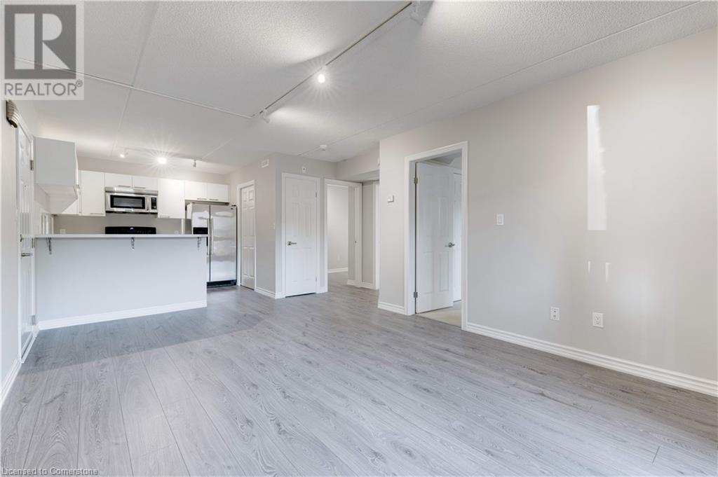 2040 Cleaver Avenue Unit# 104Burlington, Ontario  L7M 4C4 - Photo 12 - 40663721