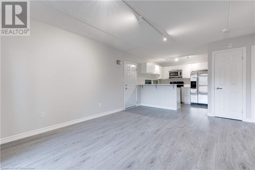 2040 Cleaver Avenue Unit# 104Burlington, Ontario  L7M 4C4 - Photo 13 - 40663721