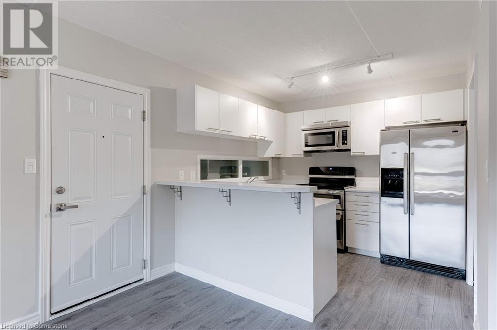 2040 Cleaver Avenue Unit# 104Burlington, Ontario  L7M 4C4 - Photo 15 - 40663721