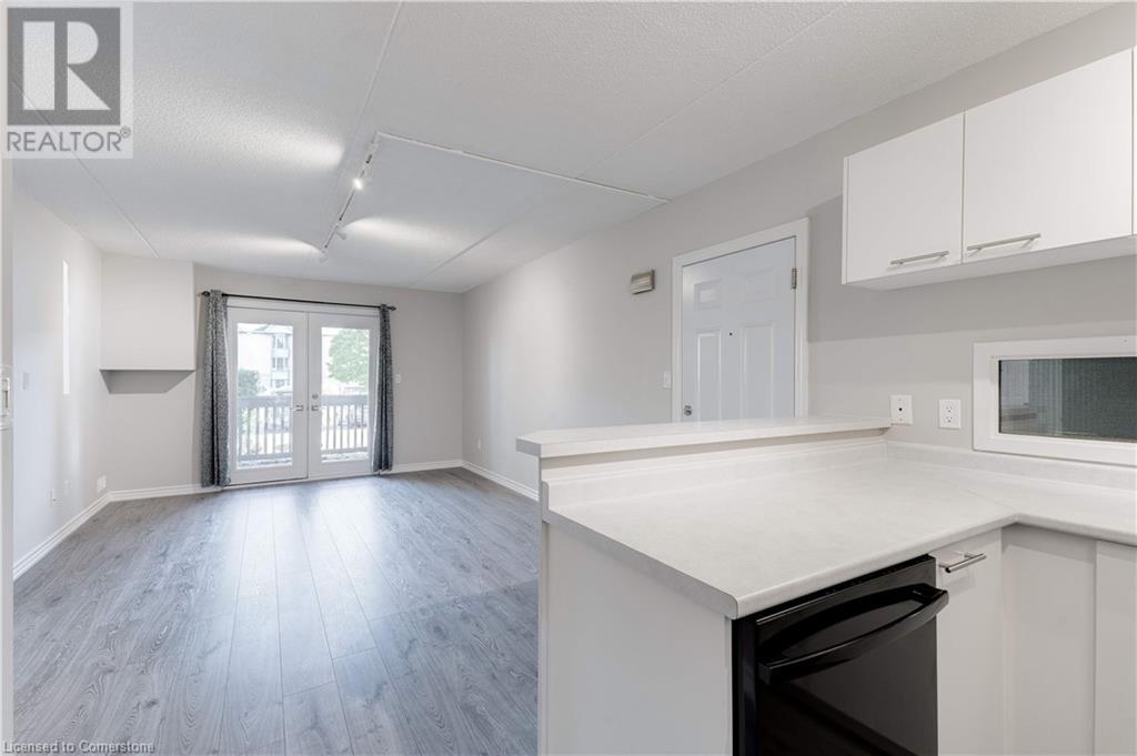 2040 Cleaver Avenue Unit# 104Burlington, Ontario  L7M 4C4 - Photo 18 - 40663721