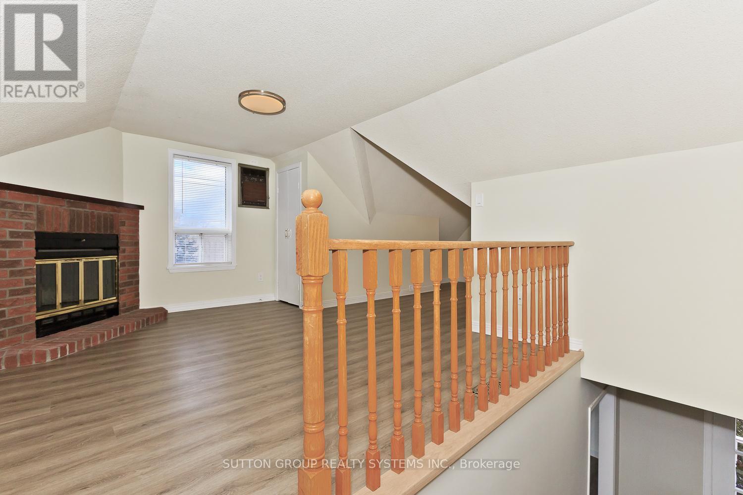 63 Raymore (2nd/3rd) Drive, Toronto (Humber Heights), Ontario  M9P 1W8 - Photo 18 - W9418673