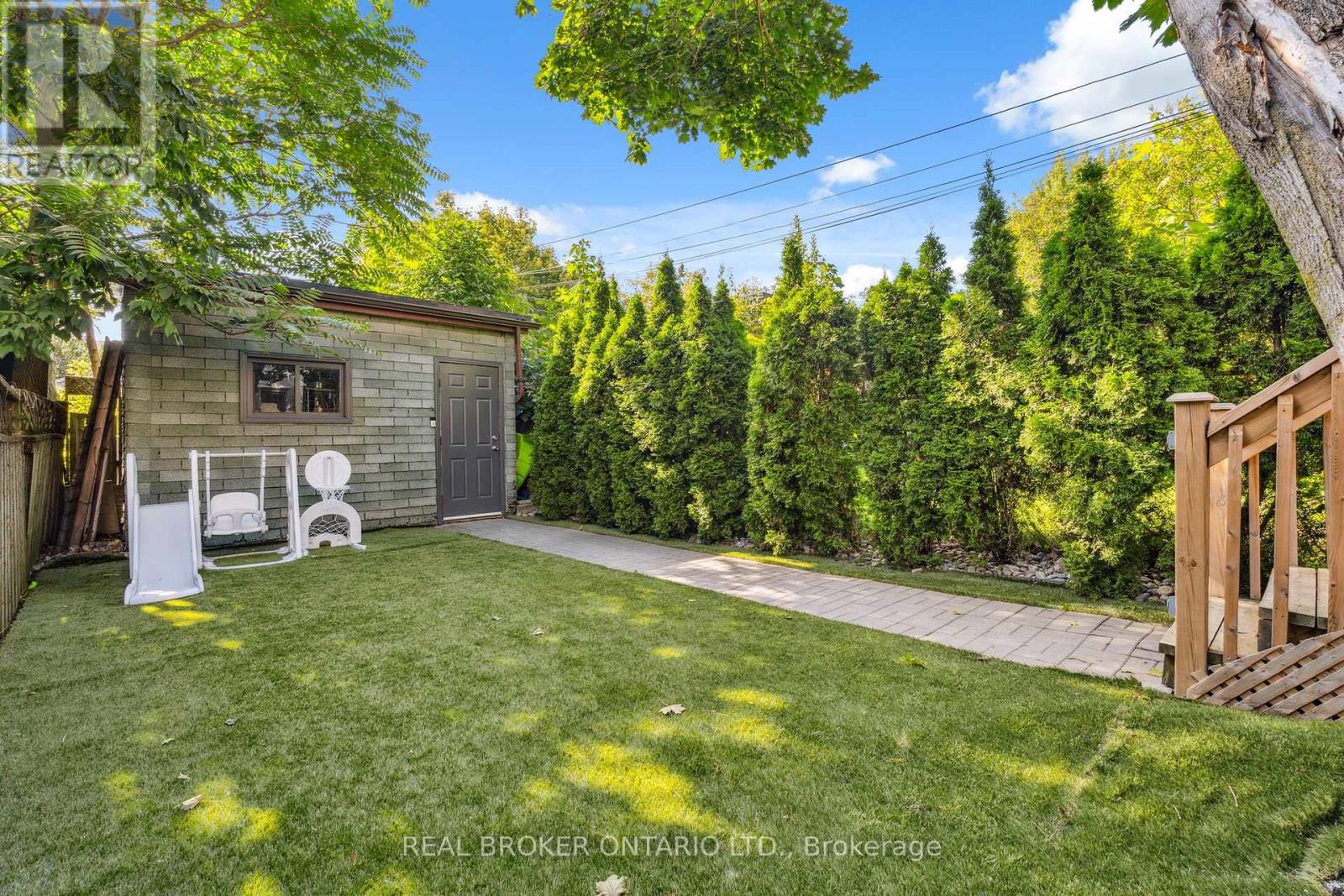 38 Kenwood Avenue, Toronto (Humewood-Cedarvale), Ontario  M6C 2R9 - Photo 33 - C9418749