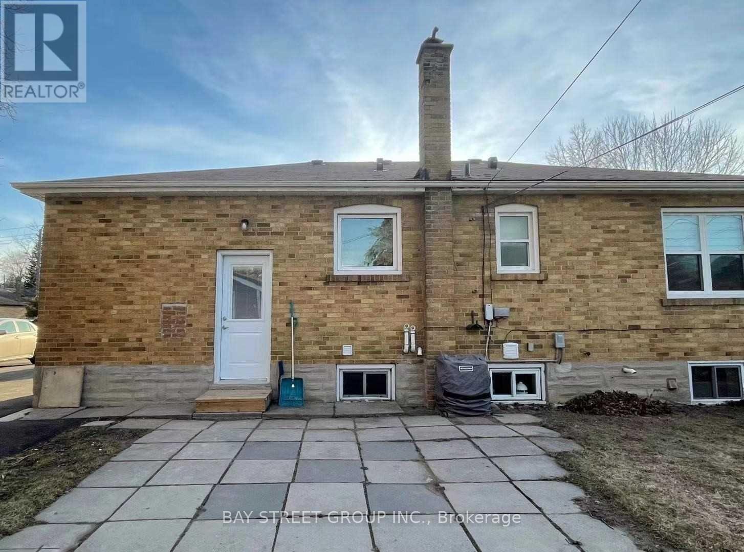 Lower - 67 Wilstead Drive, Newmarket (Central Newmarket), Ontario  L3Y 4T8 - Photo 4 - N9418780