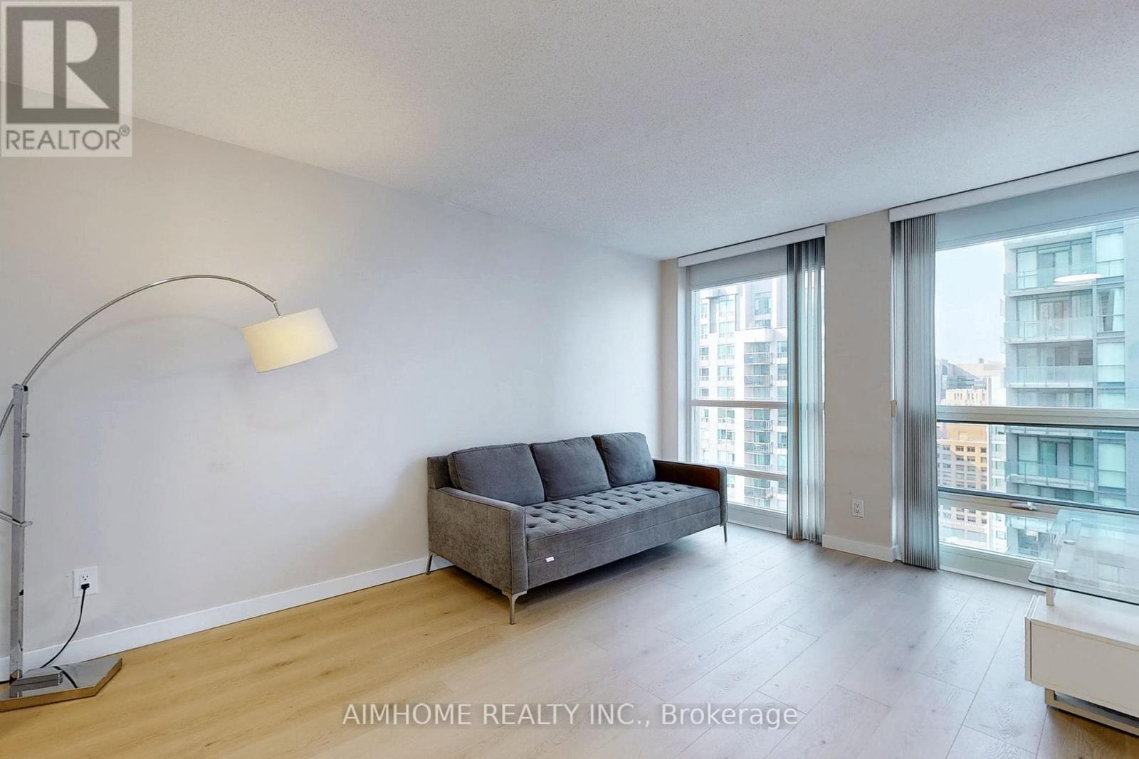 2712 - 763 Bay Street, Toronto, Ontario  M5G 2R3 - Photo 4 - C9418874