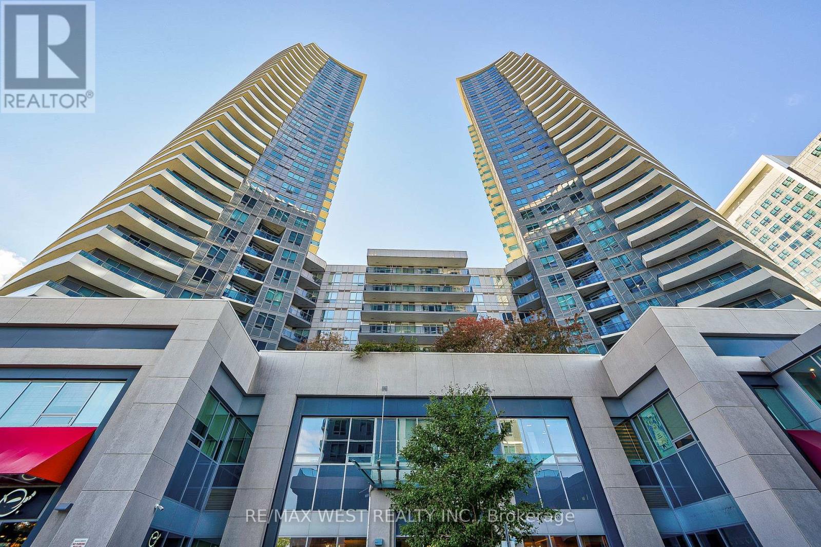 #2232 - 7161 Yonge Street, Markham, Ontario  L3T 0C8 - Photo 1 - N9419157