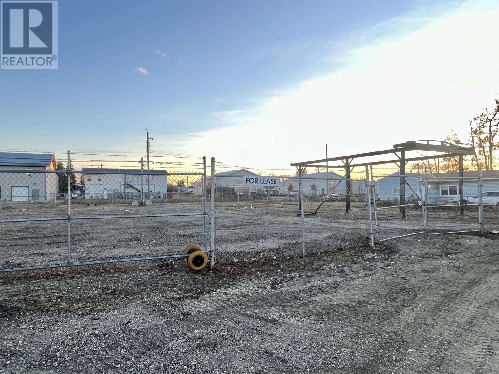 8128-8130 101 AVENUE, fort st. john, British Columbia V1J4H9