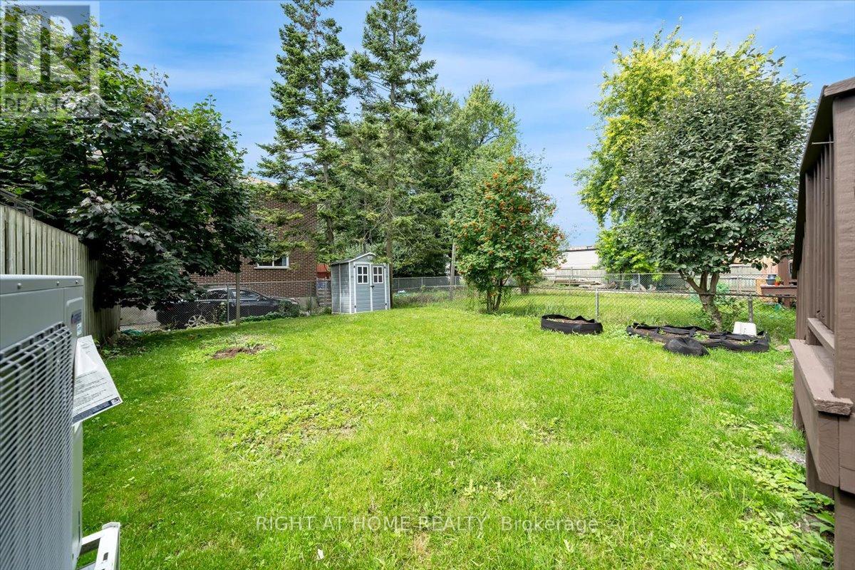 1098 Cedar Street E, Oshawa (Lakeview), Ontario  L1J 3R9 - Photo 7 - E9419199