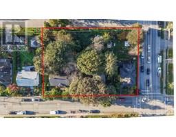 1001-1011 FIFTH AVENUE-81;