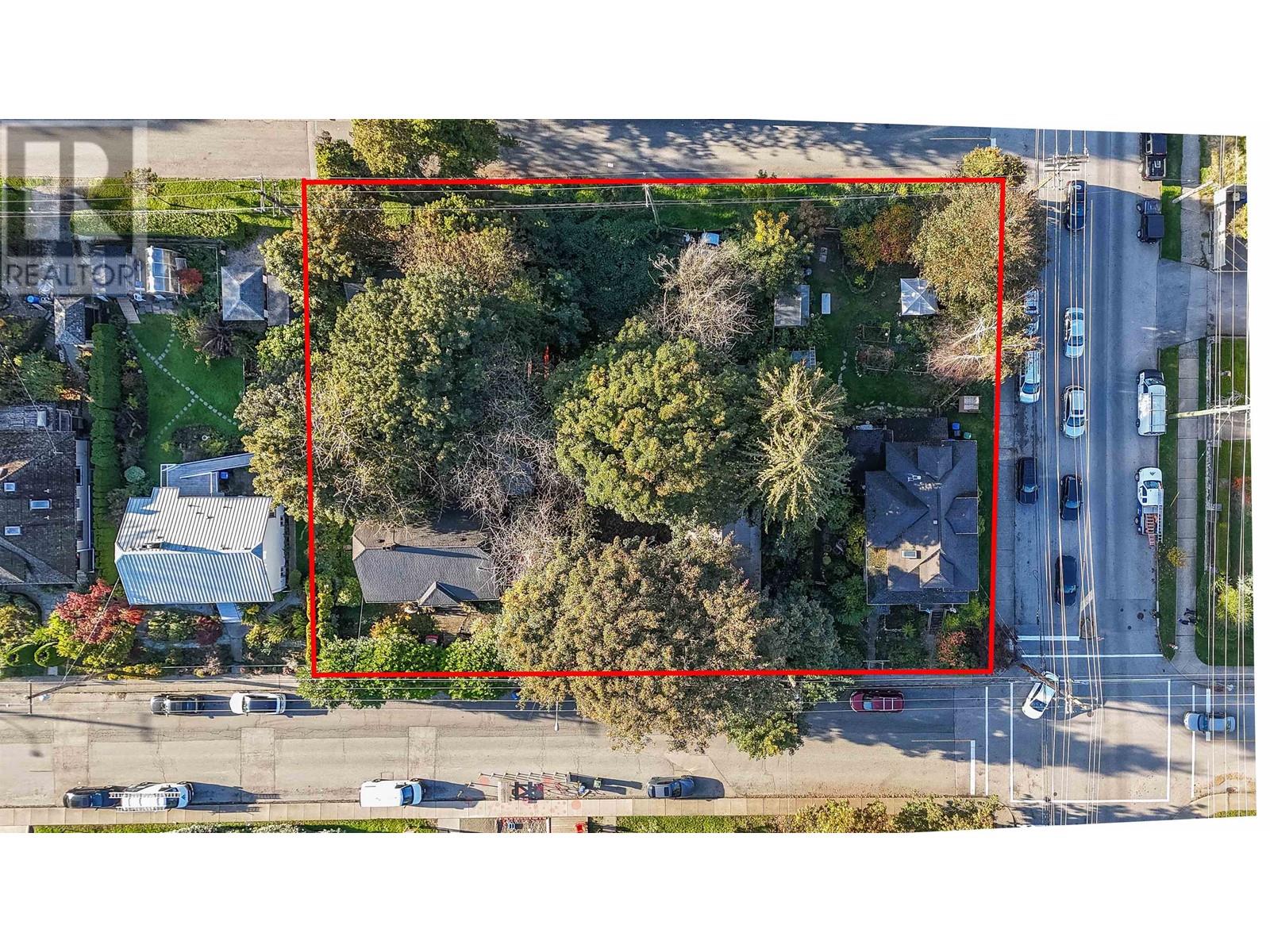 Property at 1005 FIFTH AVENUE image 3