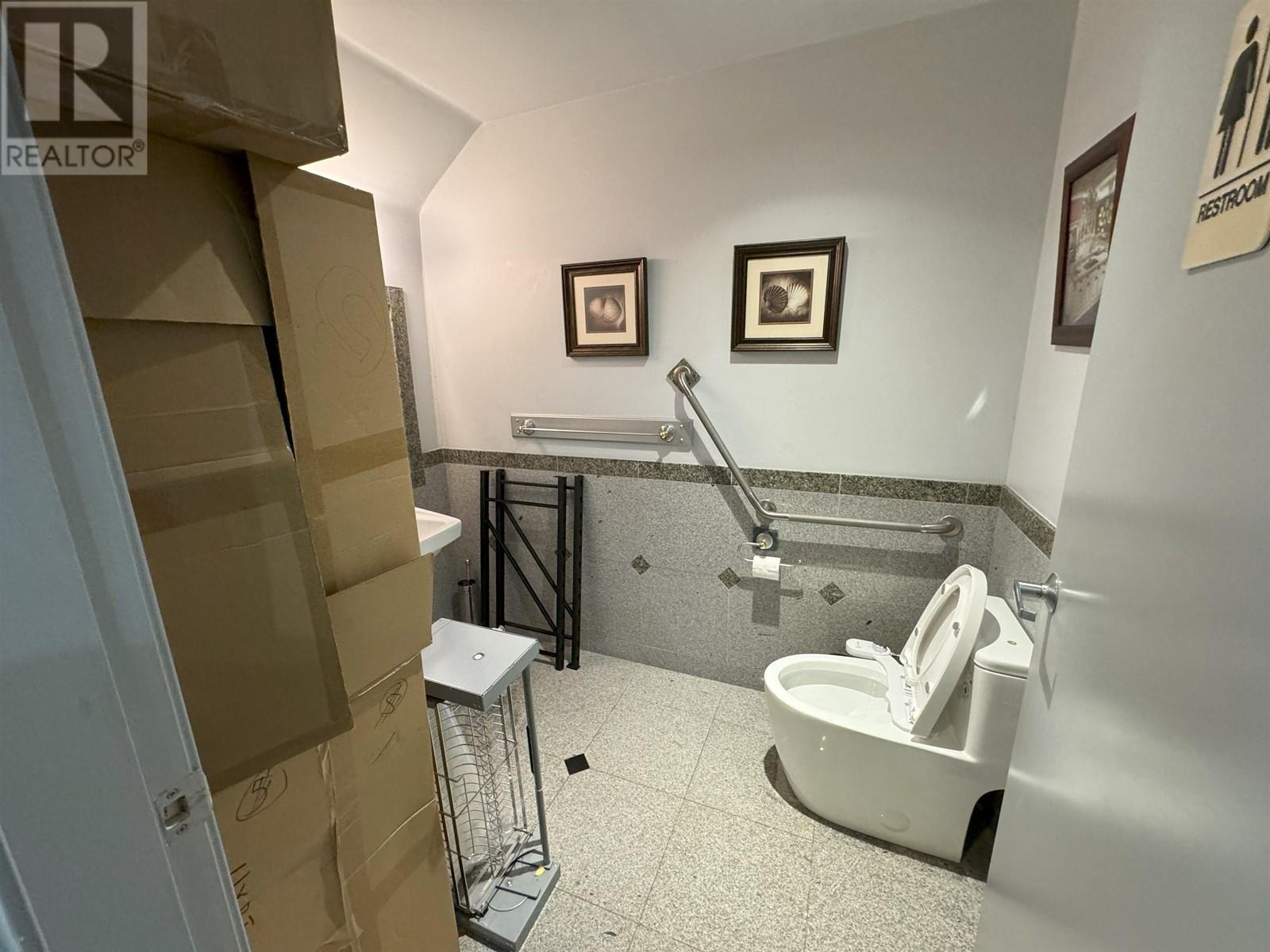 110 3989 Henning Drive, Burnaby, British Columbia  V5C 6P8 - Photo 6 - C8063538