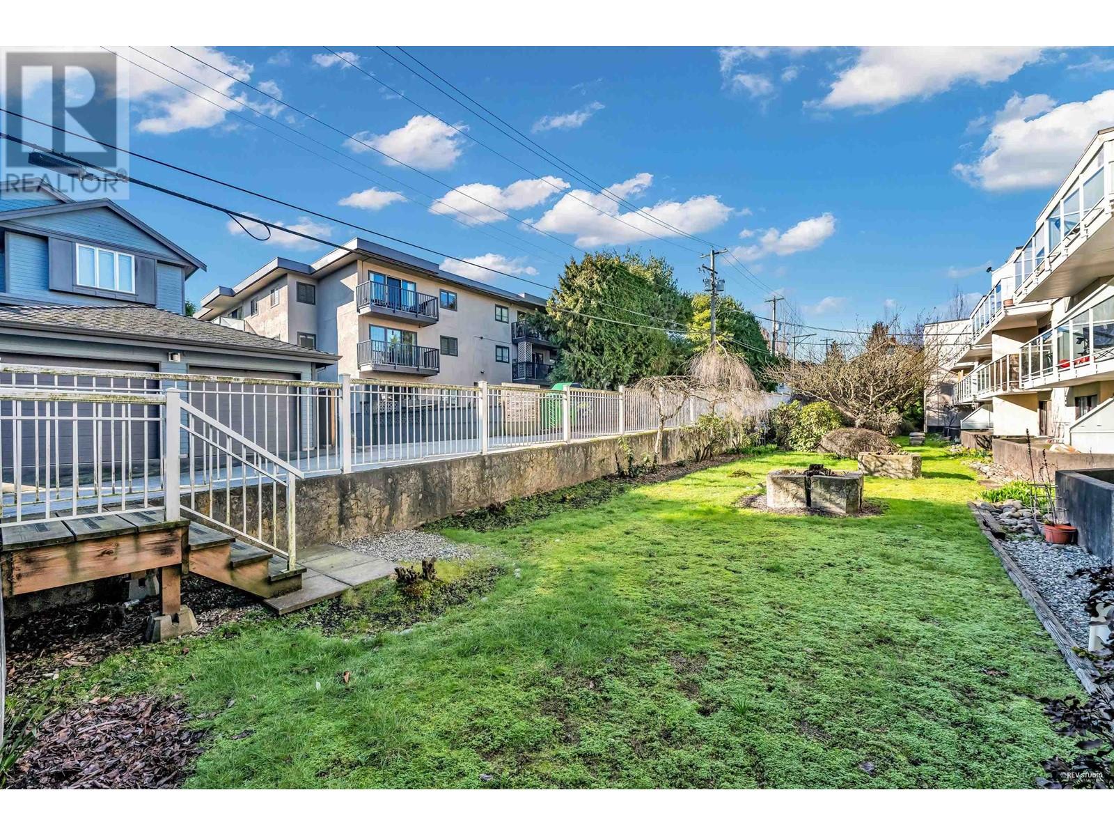 Listing Picture 13 of 18 : 106 830 E 7TH AVENUE, Vancouver / 溫哥華 - 魯藝地產 Yvonne Lu Group - MLS Medallion Club Member