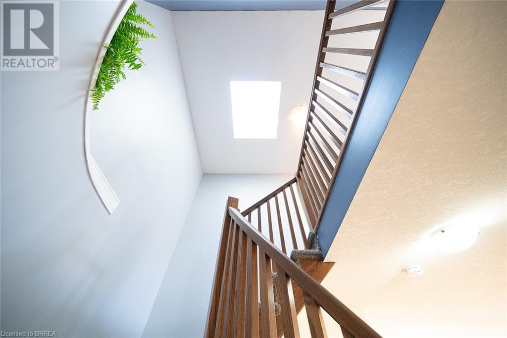 8 Oakes Court, Guelph, Ontario  N1E 0J6 - Photo 17 - 40666496