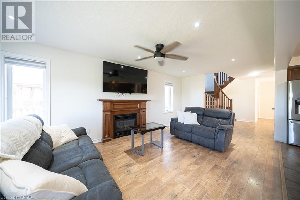 8 Oakes Court, Guelph, Ontario  N1E 0J6 - Photo 9 - 40666496