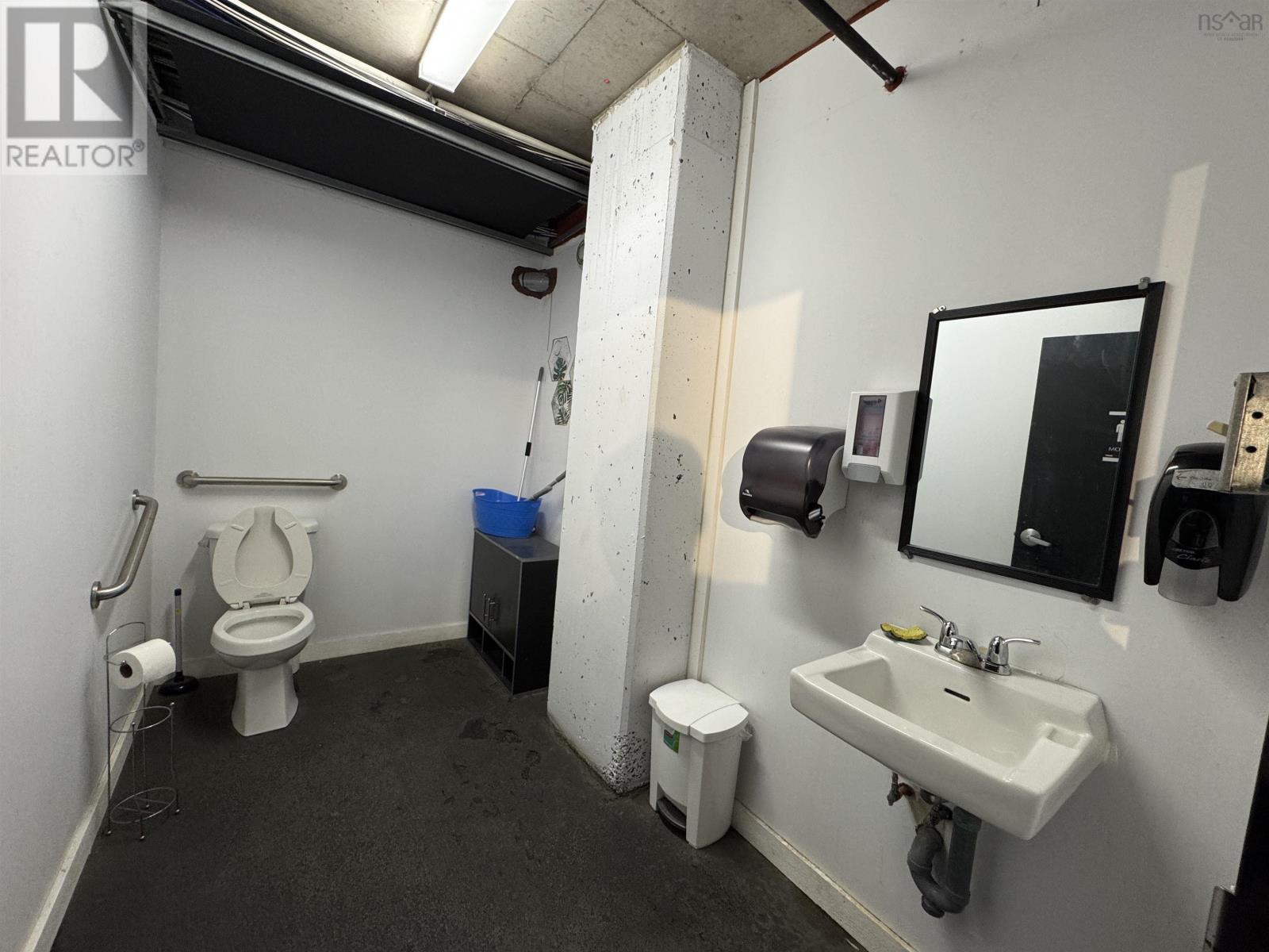 C 1070 Barrington Street, Halifax Peninsula, Nova Scotia  B3H 2R1 - Photo 8 - 202425046