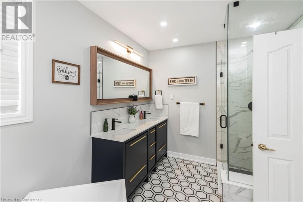 54 Stonepine Crescent, Hamilton, Ontario  L9C 7T7 - Photo 30 - 40666729