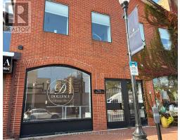 104 REYNOLDS STREET, Oakville, Ontario