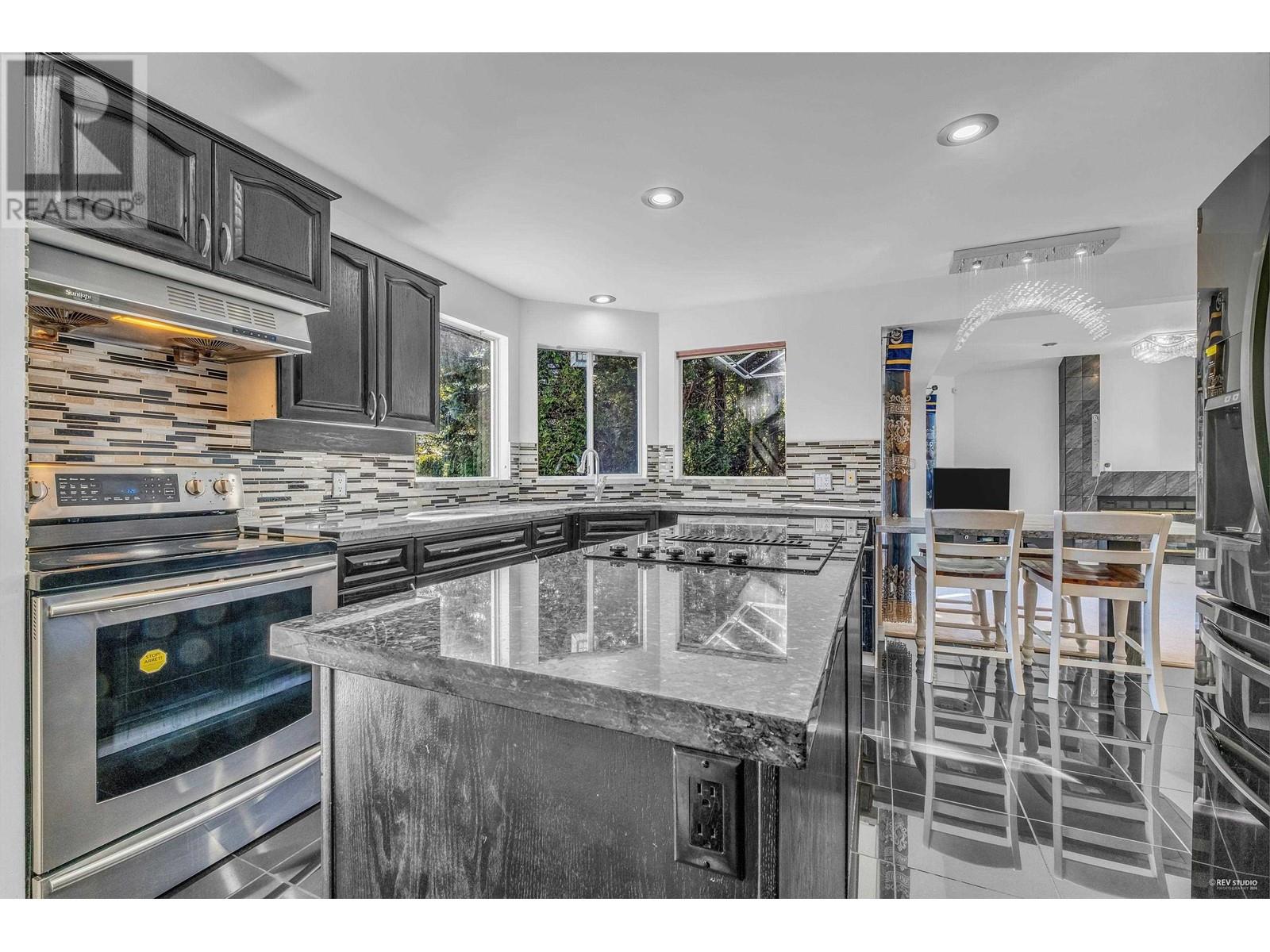 4193 Almondel Court, West Vancouver, British Columbia  V7V 4V4 - Photo 13 - R2937316