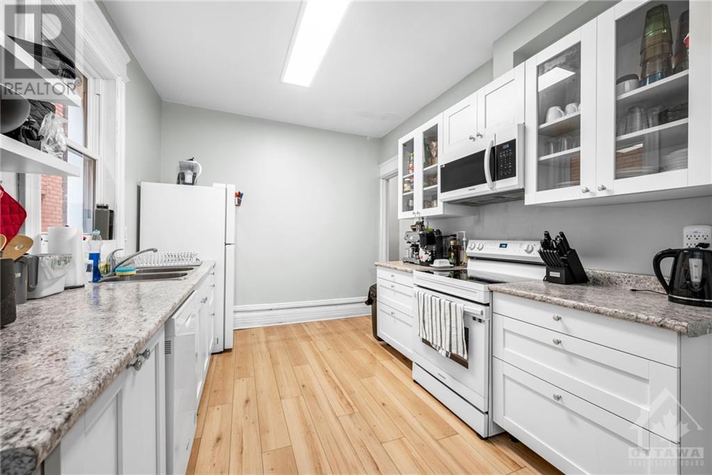 141 Primrose Avenue, Ottawa, Ontario  K1R 6M4 - Photo 6 - X9523213
