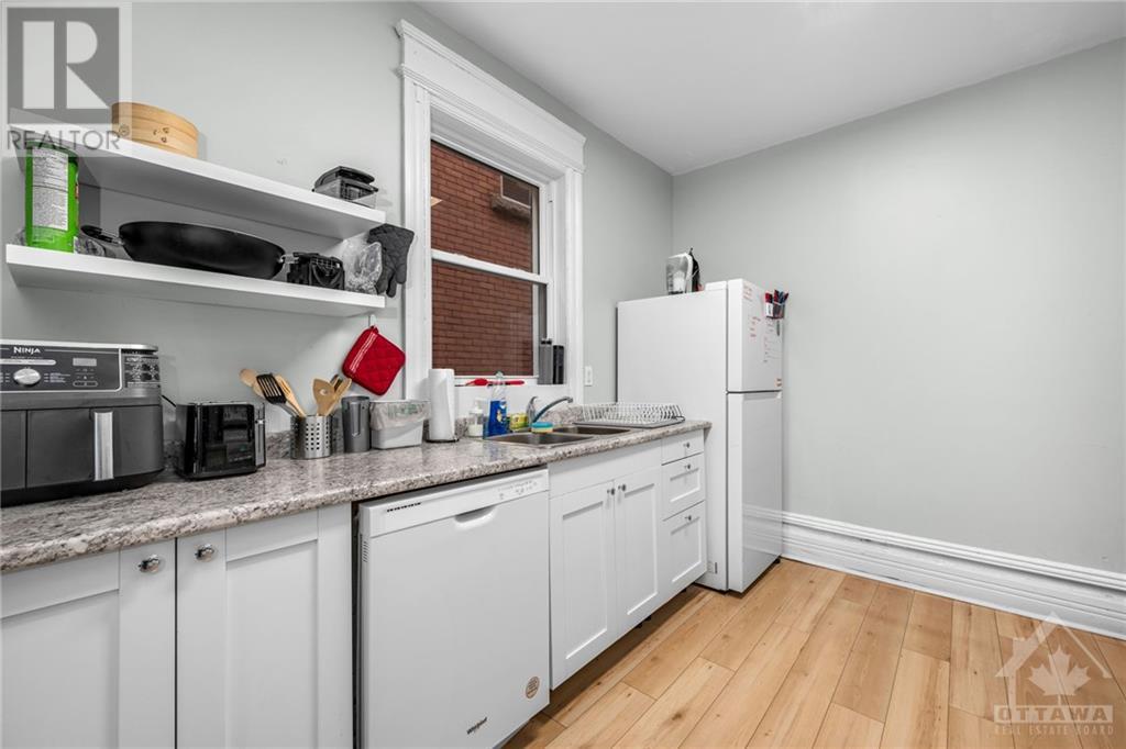 141 Primrose Avenue, Ottawa, Ontario  K1R 6M4 - Photo 8 - X9523213