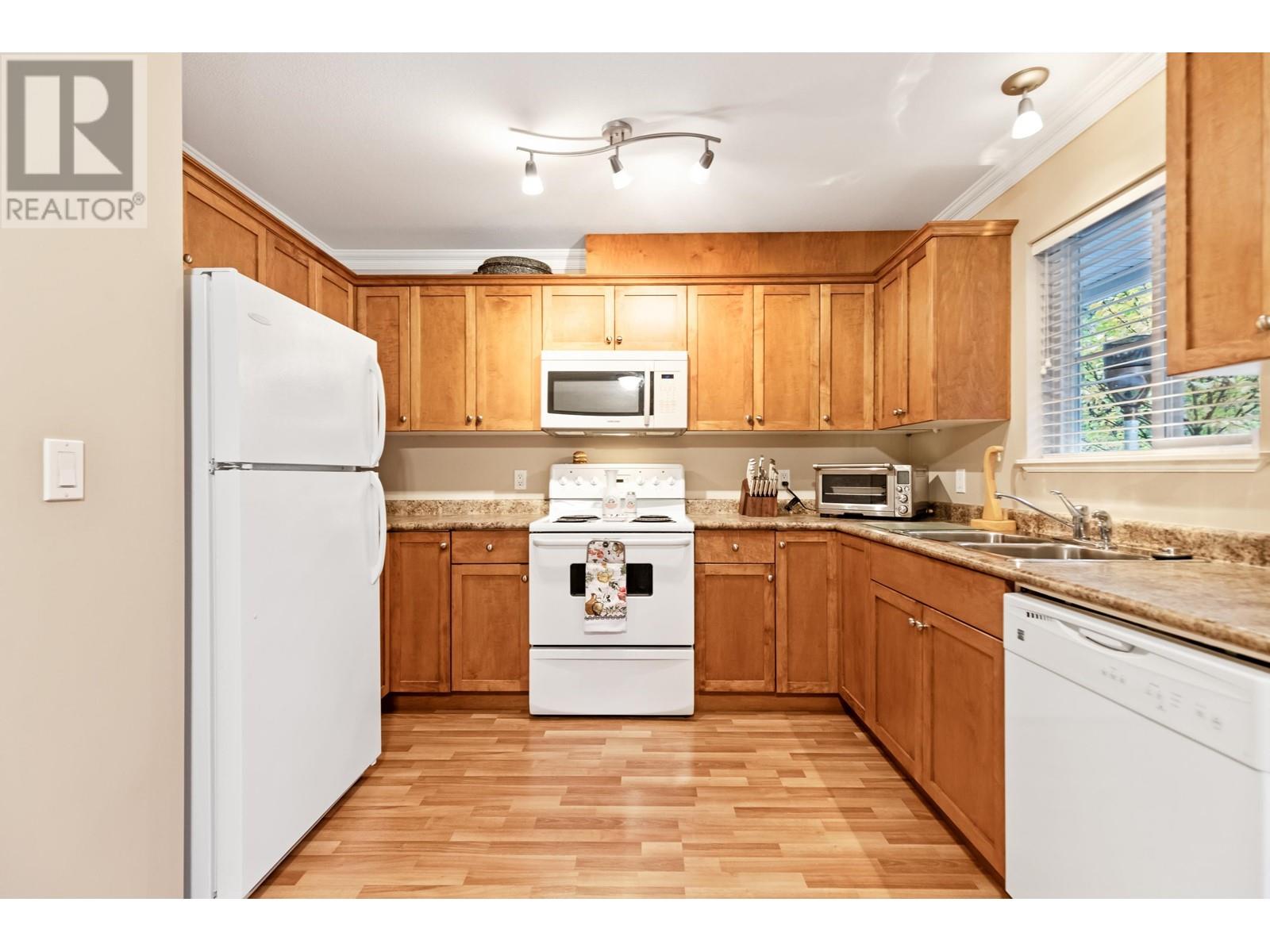 3 19141 124 Avenue, Pitt Meadows, British Columbia  V3Y 2V6 - Photo 3 - R2937333