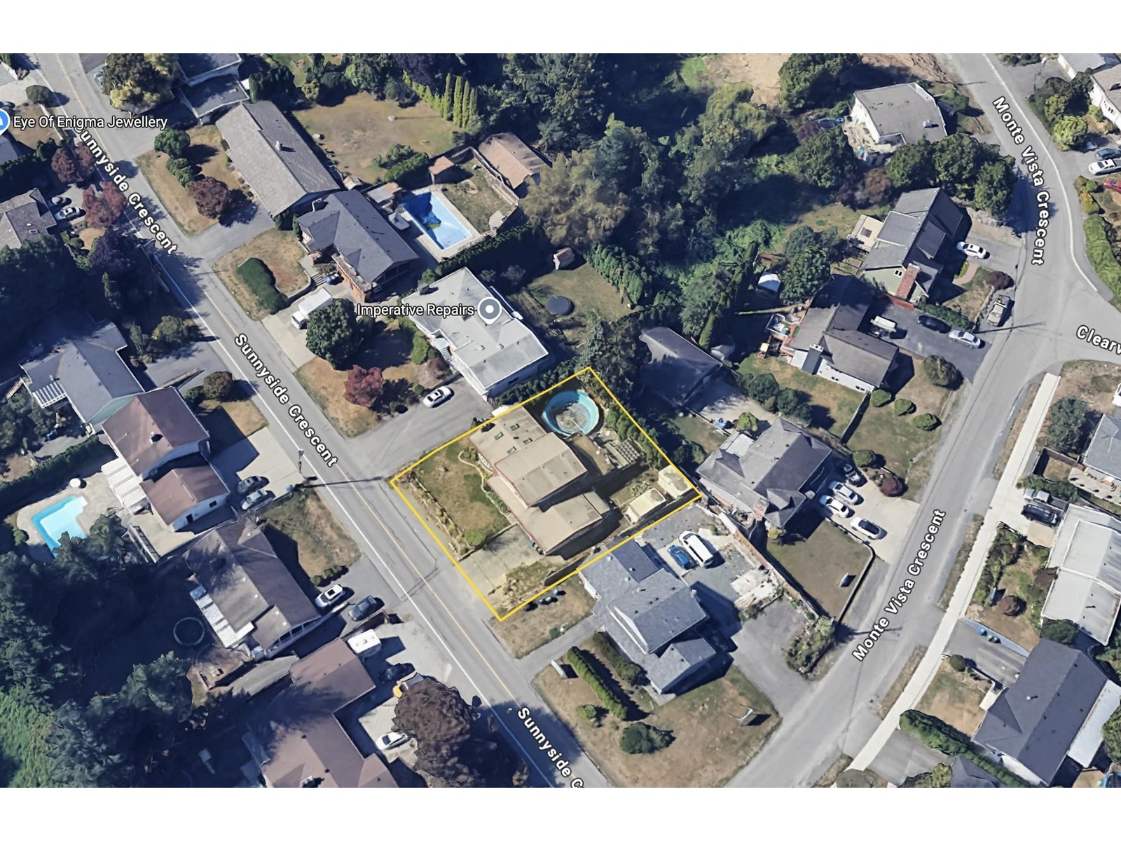 Property at 2577 SUNNYSIDE CRESCENT image