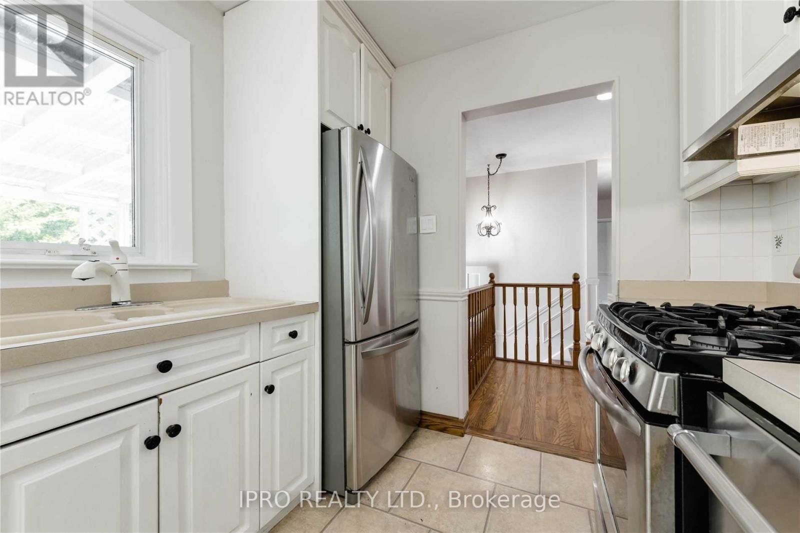 463 Drummond Road, Oakville (Mo Morrison), Ontario  L6J 4L7 - Photo 16 - W9419939