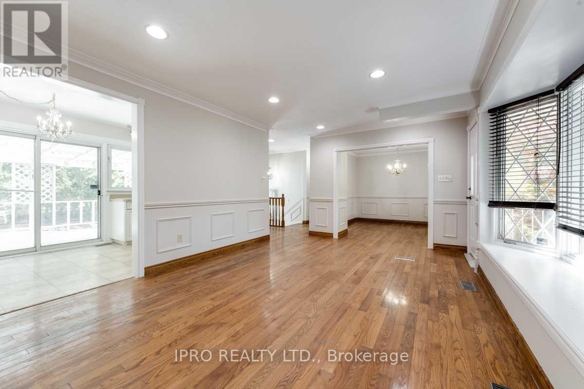 463 Drummond Road, Oakville (Mo Morrison), Ontario  L6J 4L7 - Photo 19 - W9419939