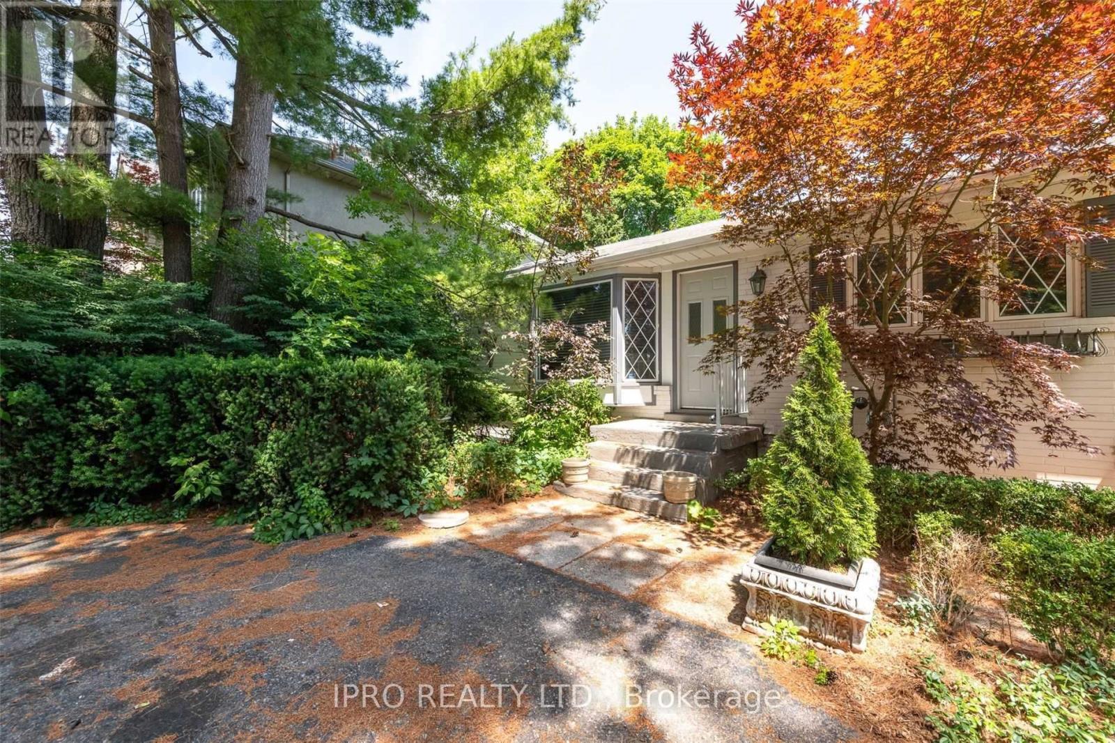 Property at 463 DRUMMOND ROAD image 2