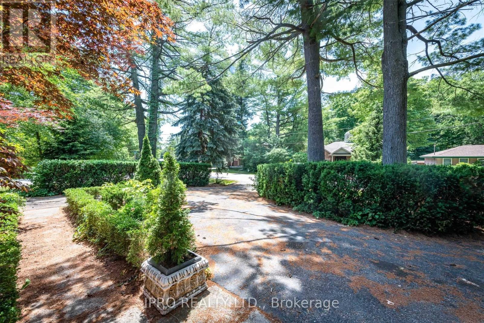 Property at 463 DRUMMOND ROAD image 3