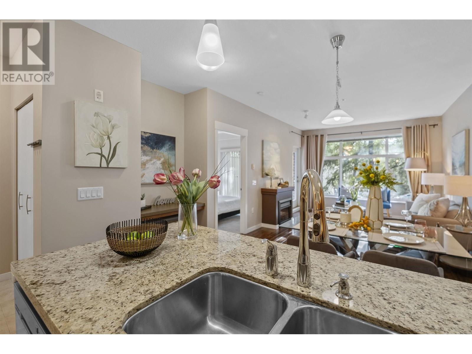208 11950 Harris Road, Pitt Meadows, British Columbia  V3Y 0B7 - Photo 15 - R2937463
