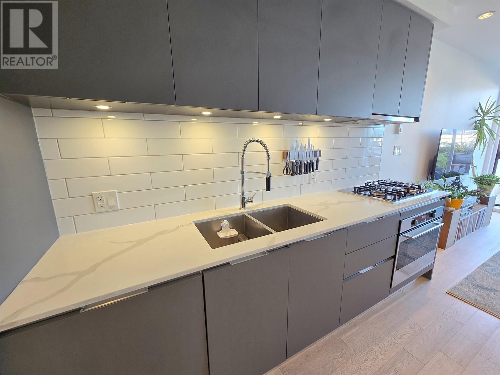 311 1647 E Pender Street, Vancouver, British Columbia V5L 1W2 - Photo 12 - R2937484