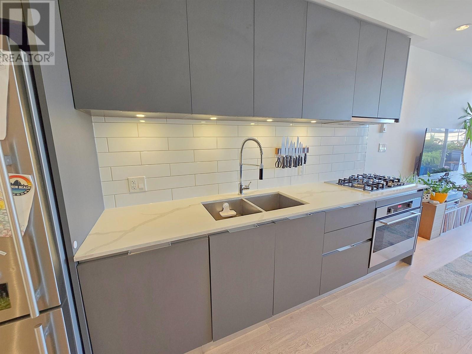 311 1647 E Pender Street, Vancouver, British Columbia V5L 1W2 - Photo 8 - R2937484